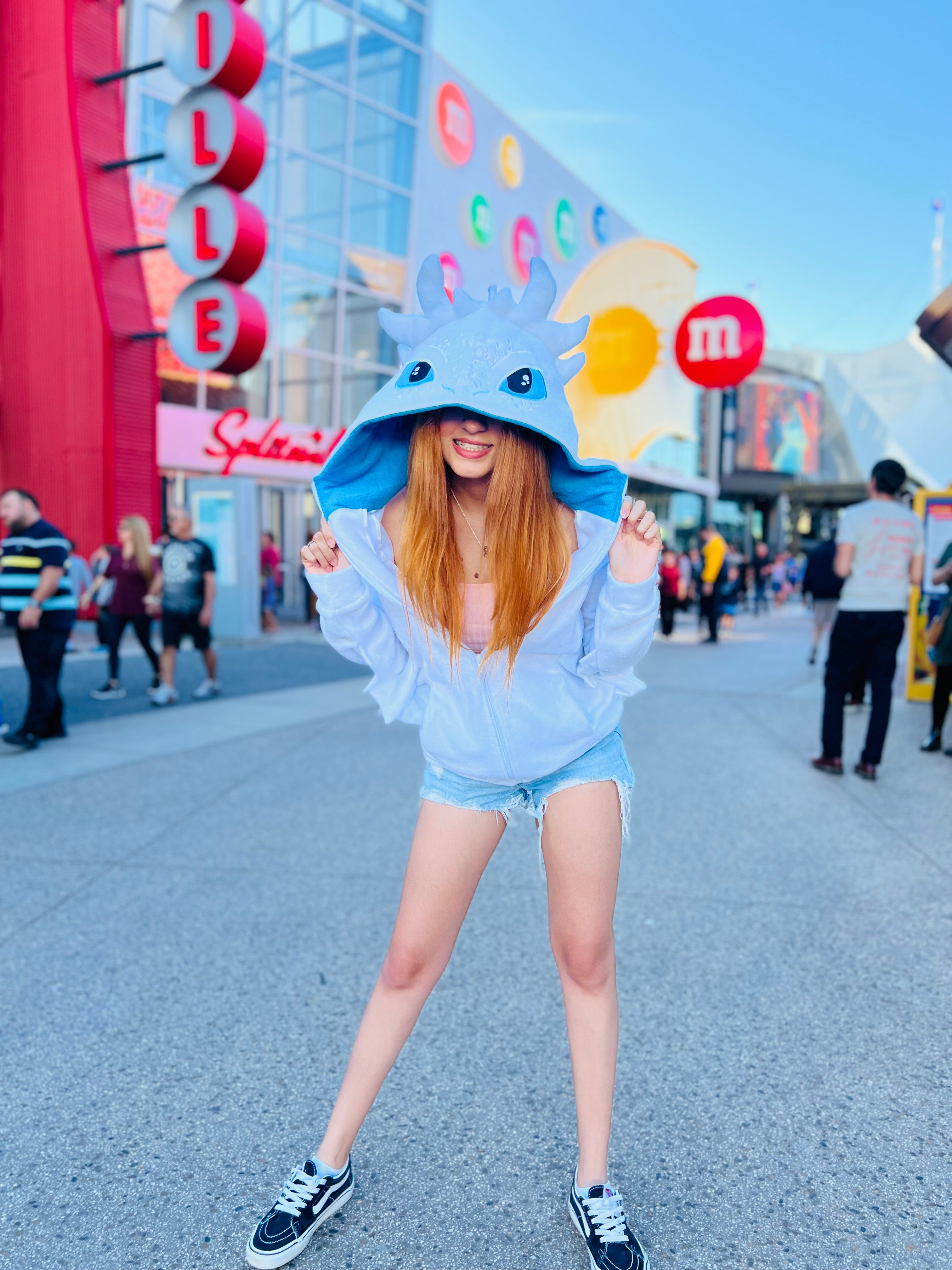 ✨ Buzo Furia Luminosa – Comodidad diaria con estilo dragón 🐉🤍