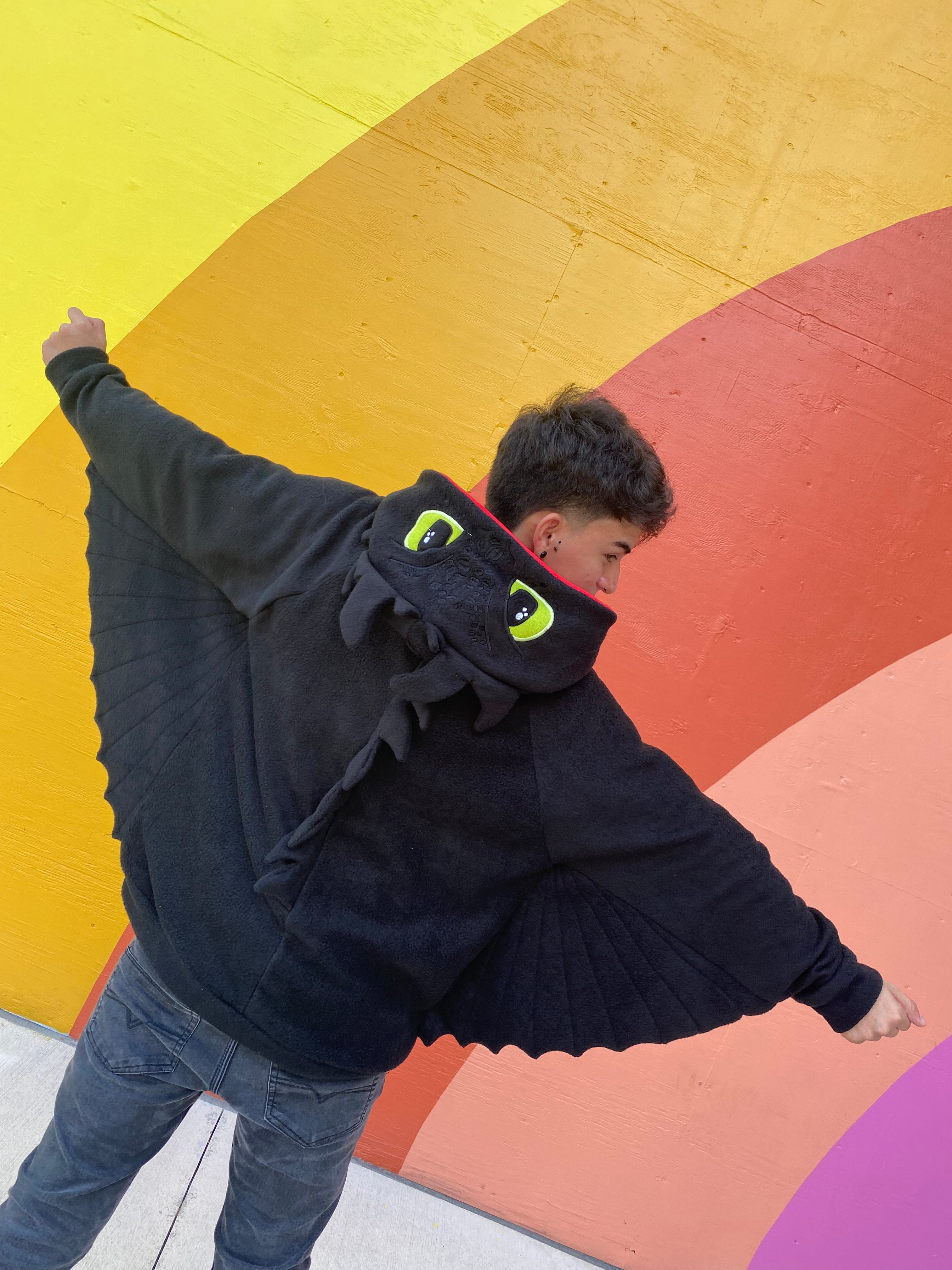 🐉Buzo Dragón Negro con Alas – Chaqueta Unisex Suave y Abrigada